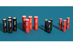 AAA -batterijen: typen, spanningskenmerken, onderhoud